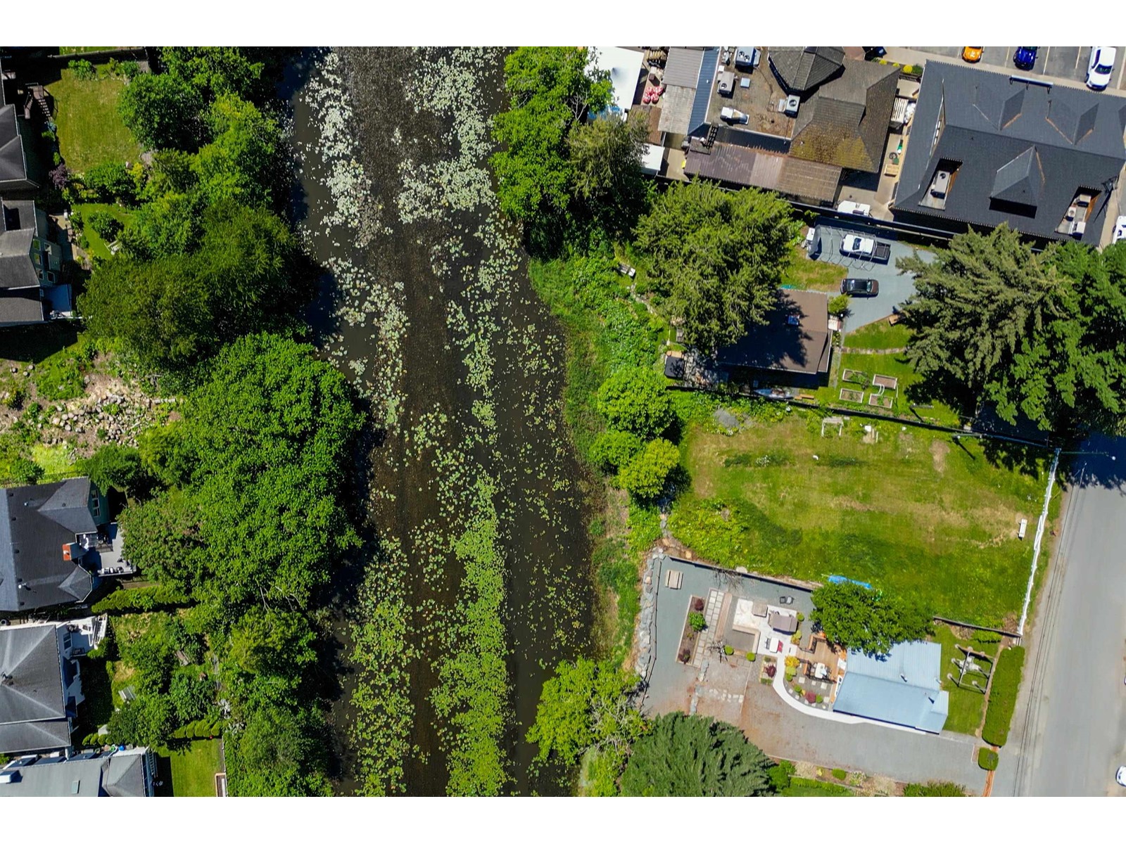 260 CEDAR AVENUE|Harrison Hot Springs