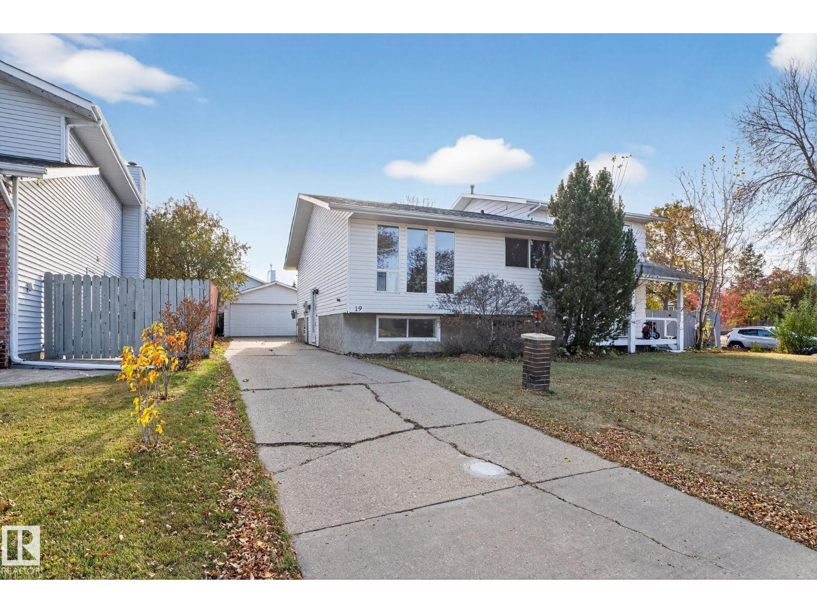 19 PRINCETON CR