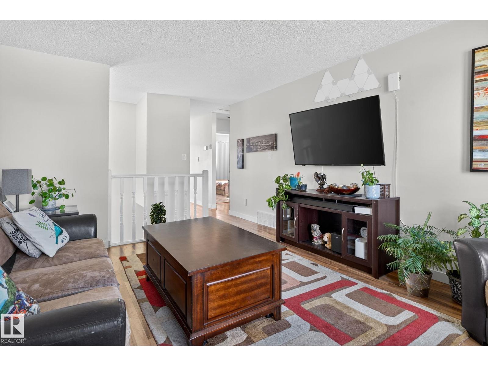 19 PRINCETON CR