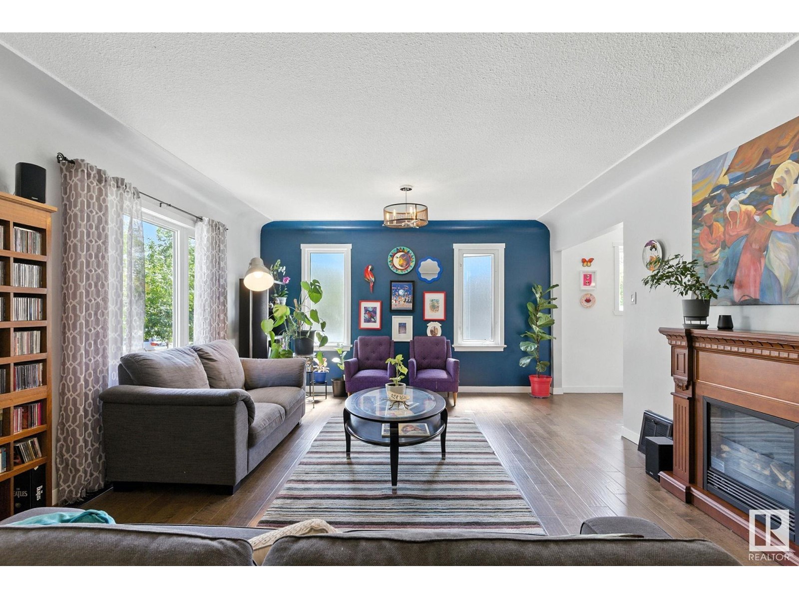 11204 61 ST NW