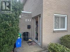 4 - 235 SHAKESPEARE DRIVE