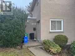 4 - 235 SHAKESPEARE DRIVE