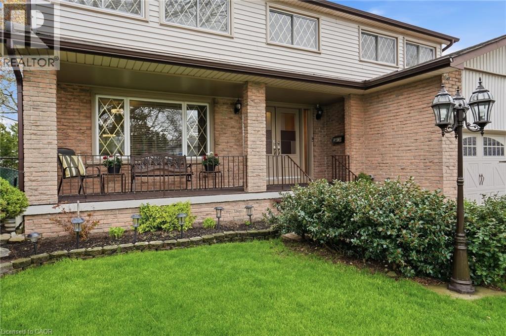 2127 LARABEE Court