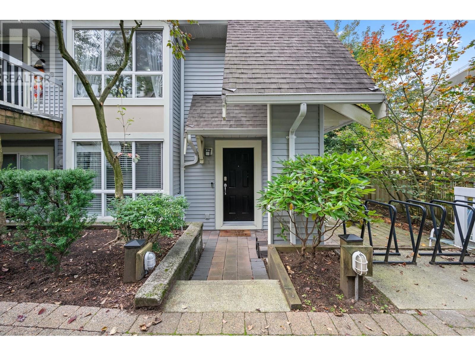 1 1075 LYNN VALLEY ROAD