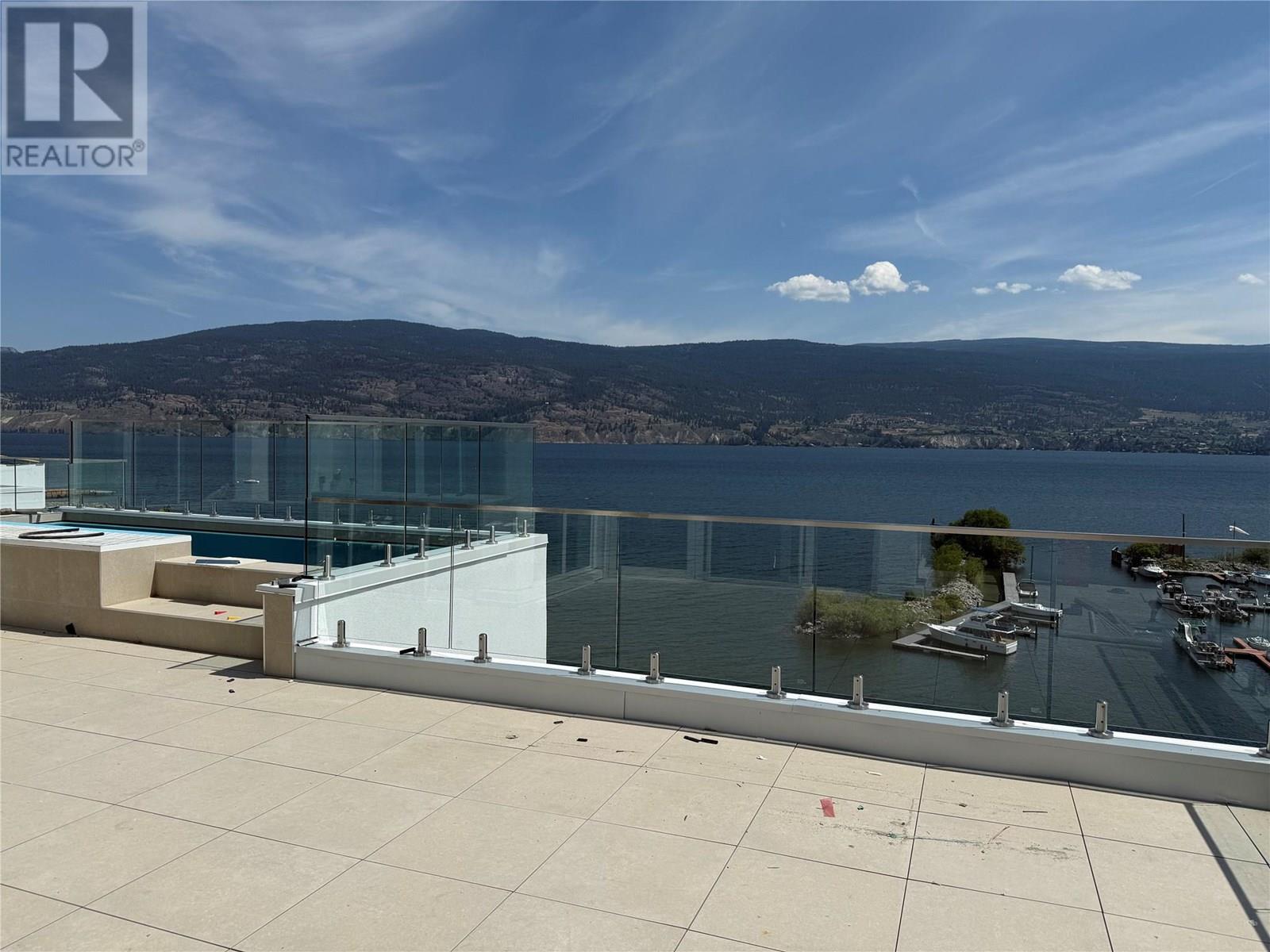 13415 Lakeshore Drive S Unit# PH2 (602)