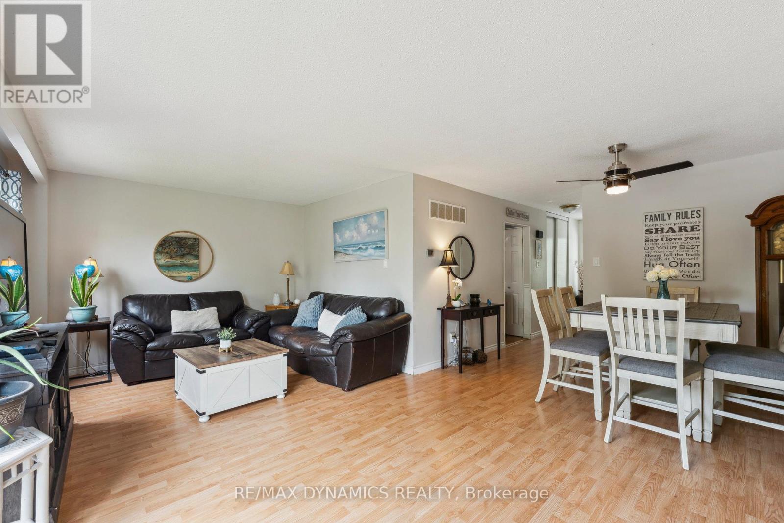 82 LYNDEN CIRCLE