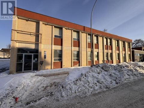 1111 Victoria Ave. E. Thunder Bay ON P7C1B7