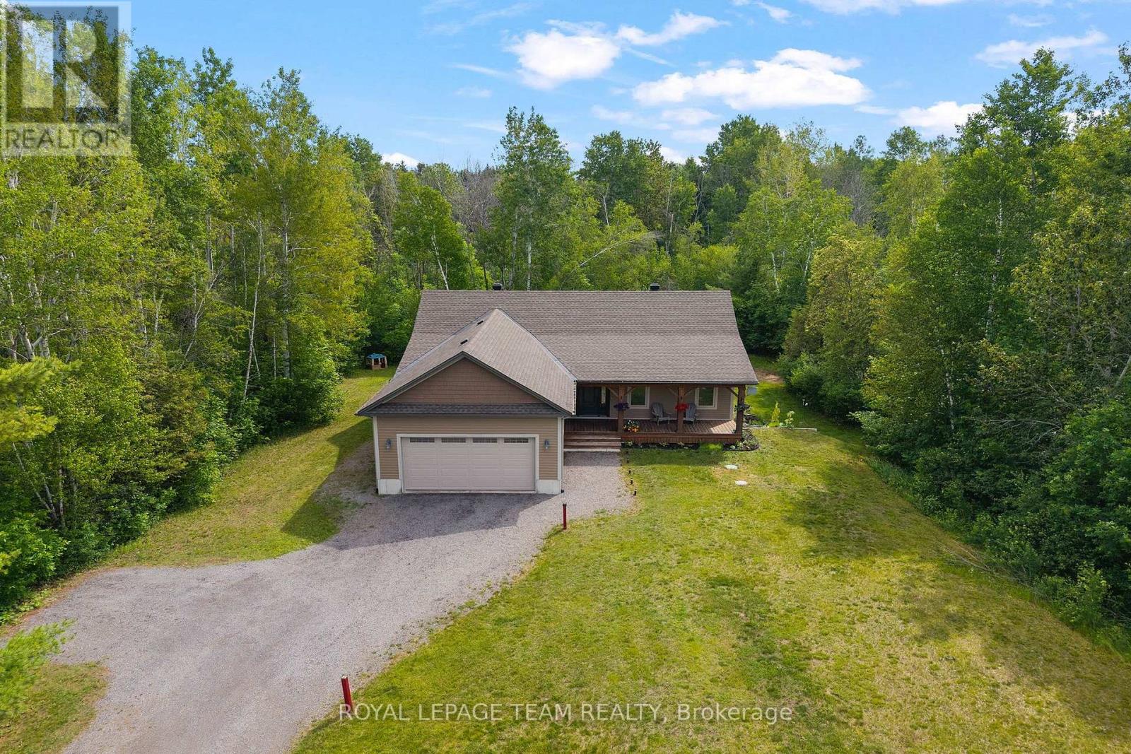 175 BOUNDARY ROAD E
