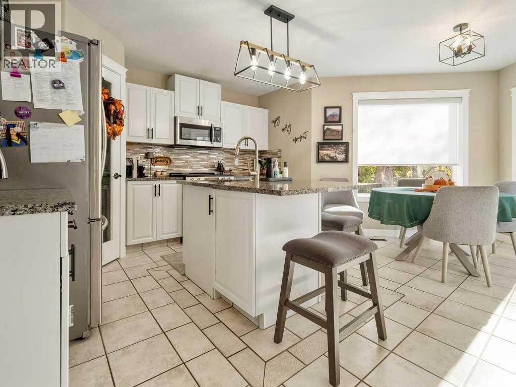 425 FAIRMONT Boulevard S