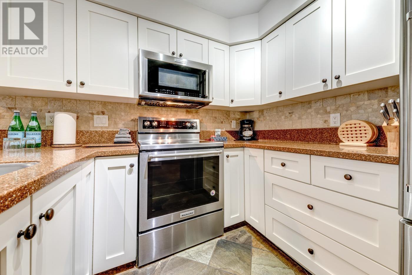 333 4905 SPEARHEAD PLACE