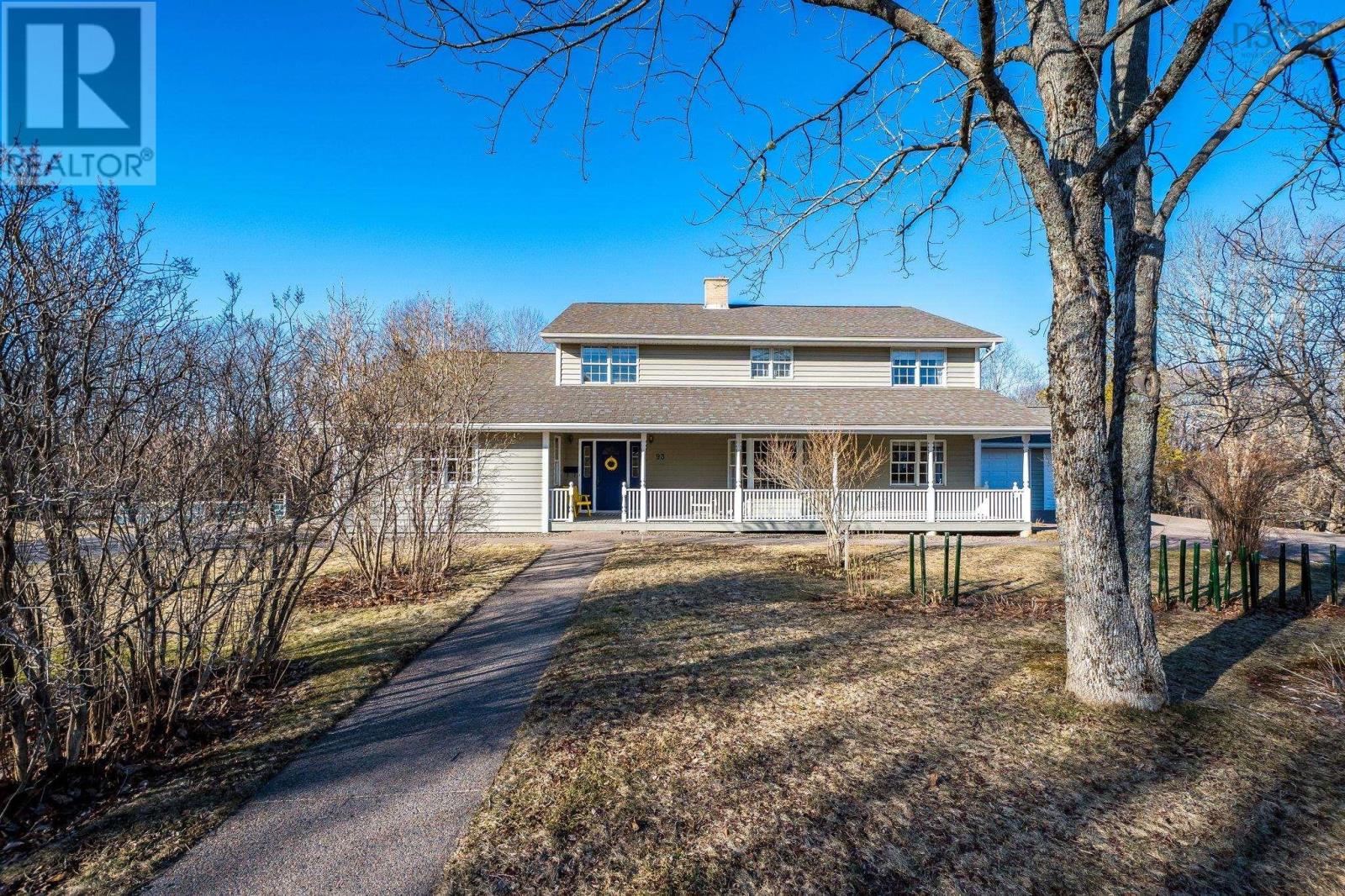 93 Fraser Road