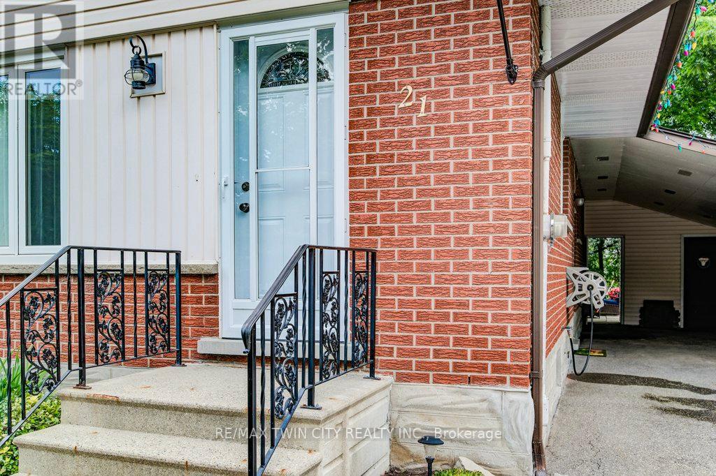 21 RUSKVIEW ROAD