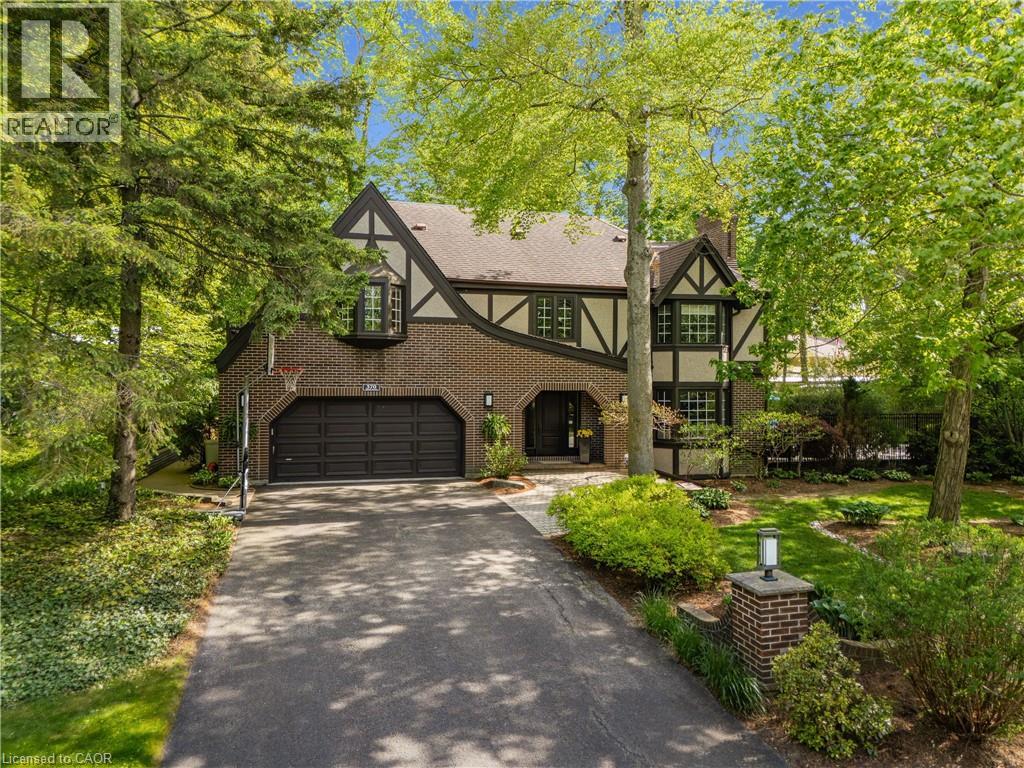 370 GREEN ACRES Drive