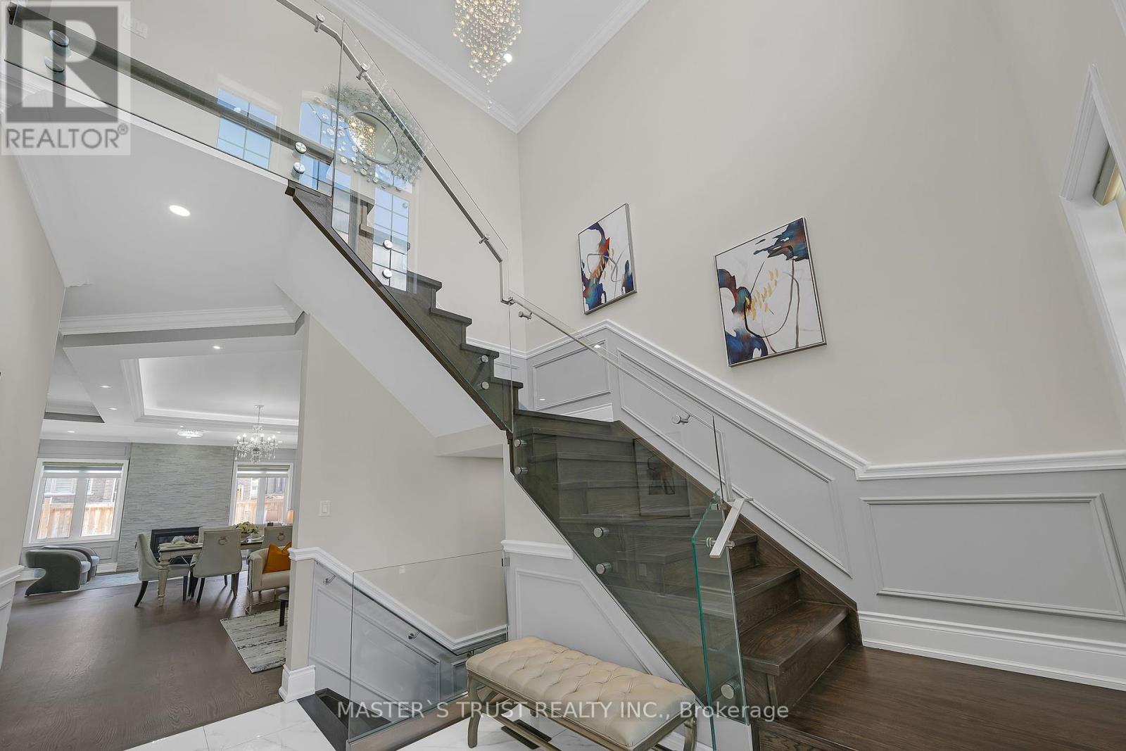 25 CANNES AVENUE