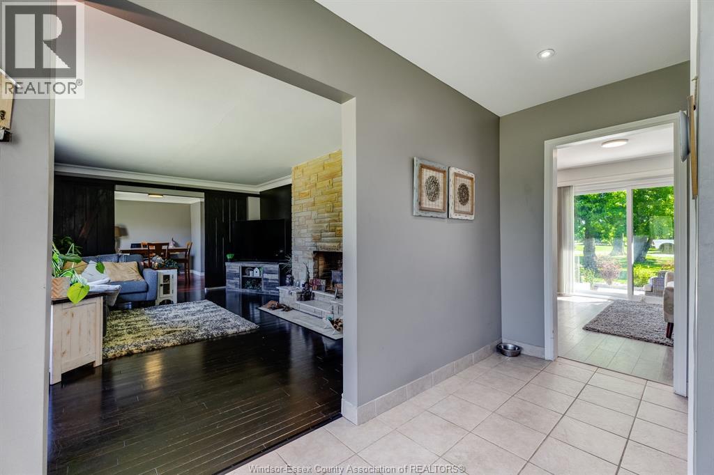 1235 Gesto Sideroad