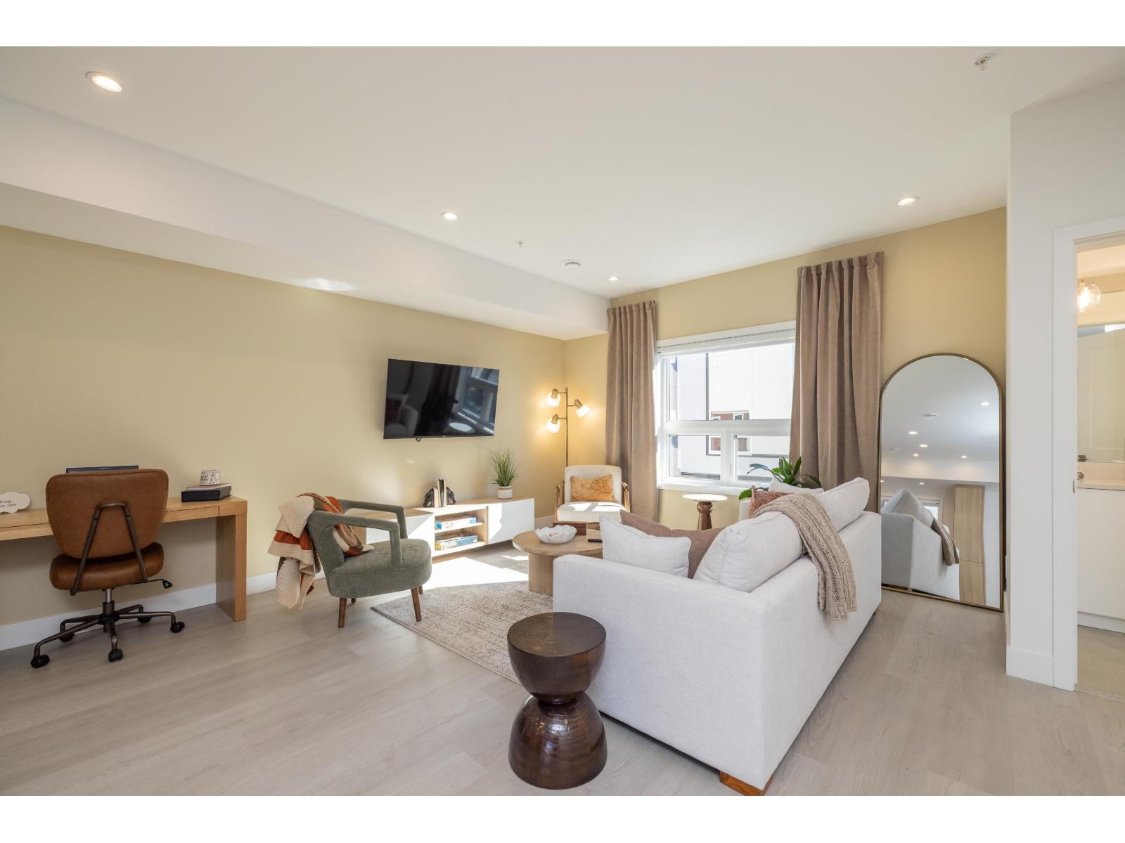 91 7381 PRESTON BOULEVARD