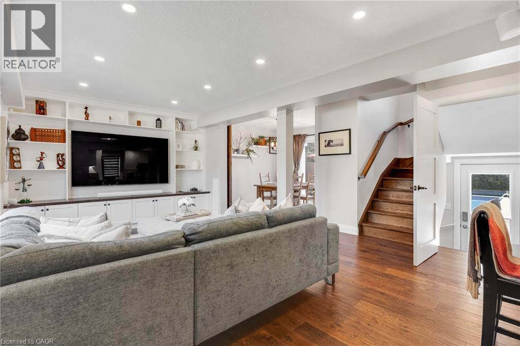 795 ROCKWAY Drive