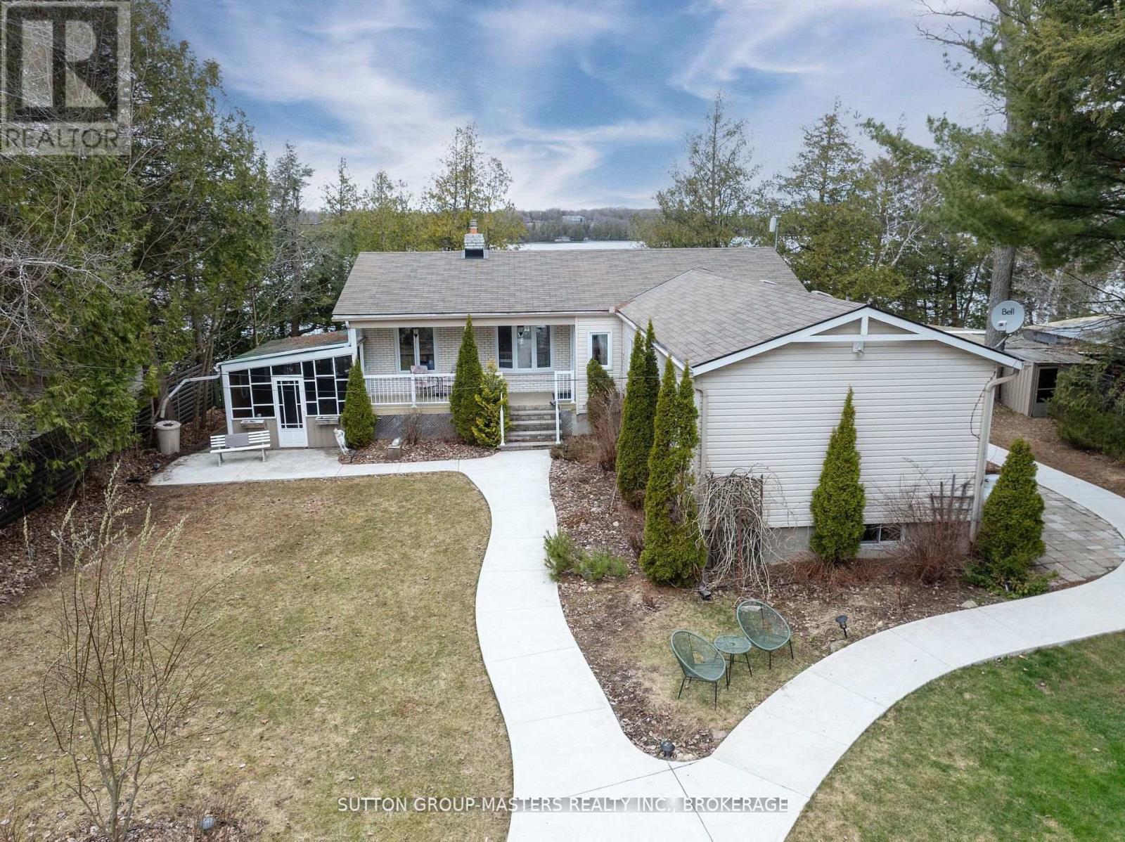 4496 RED MAPLE LANE