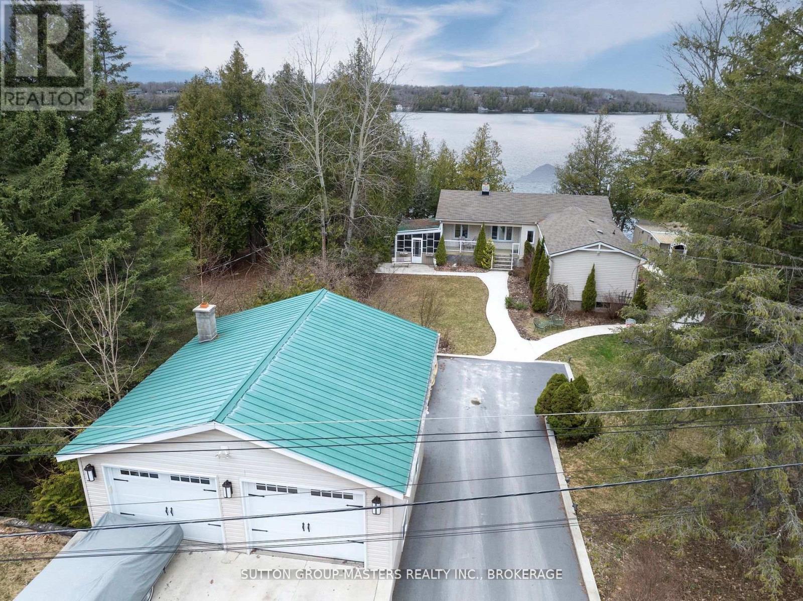 4496 RED MAPLE LANE