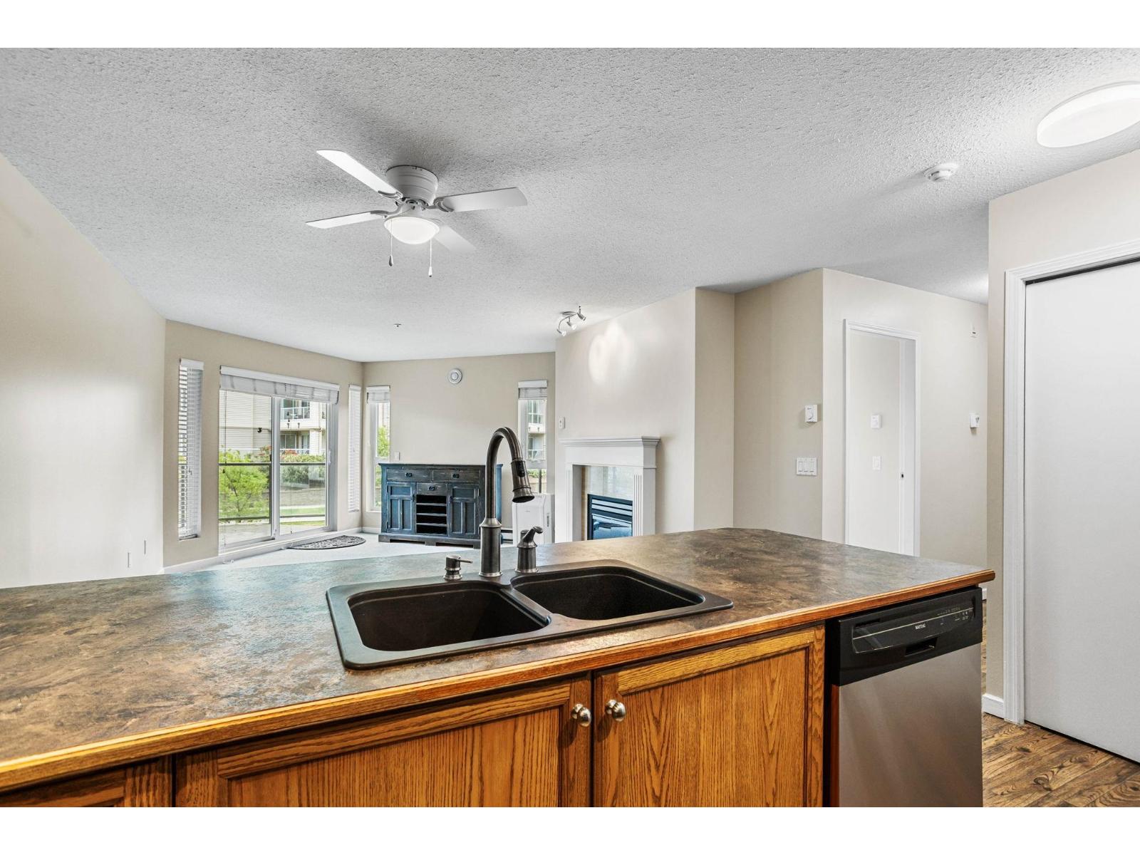 123 378 ESPLANADE AVENUE|Harrison Hot Springs