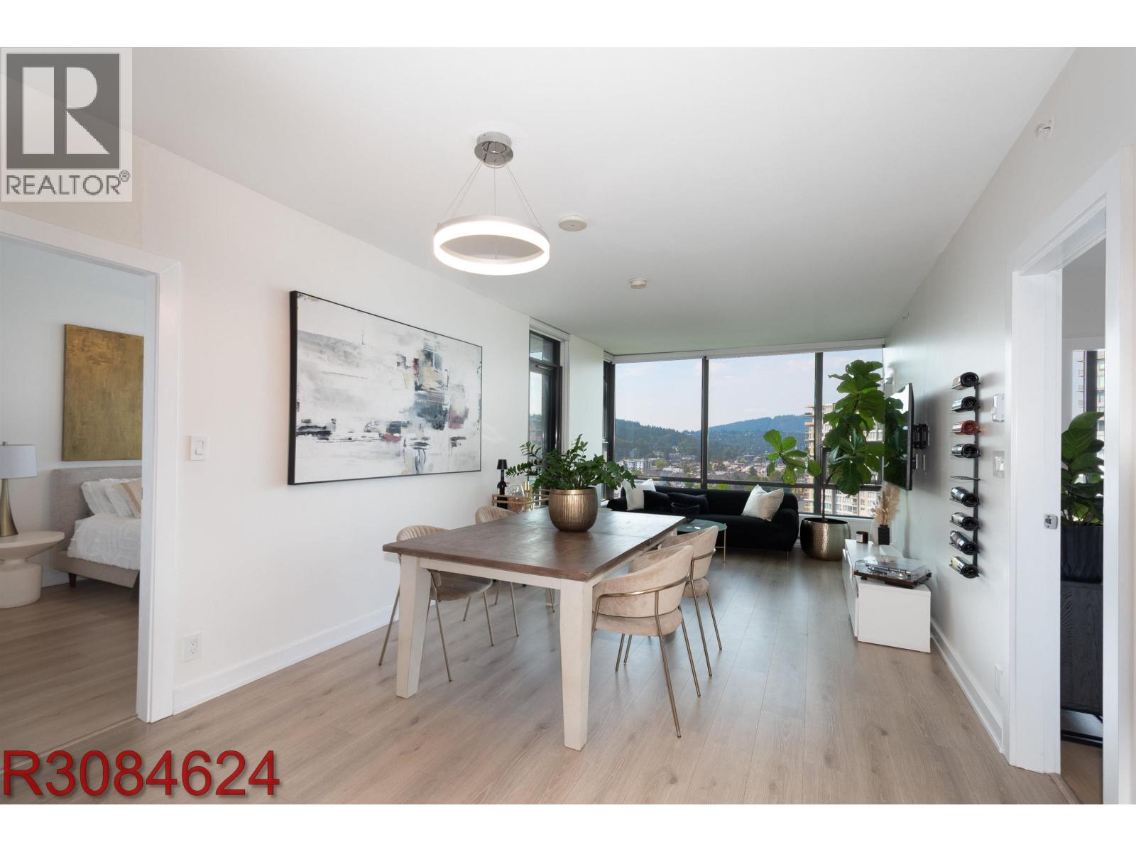 1902 301 CAPILANO ROAD