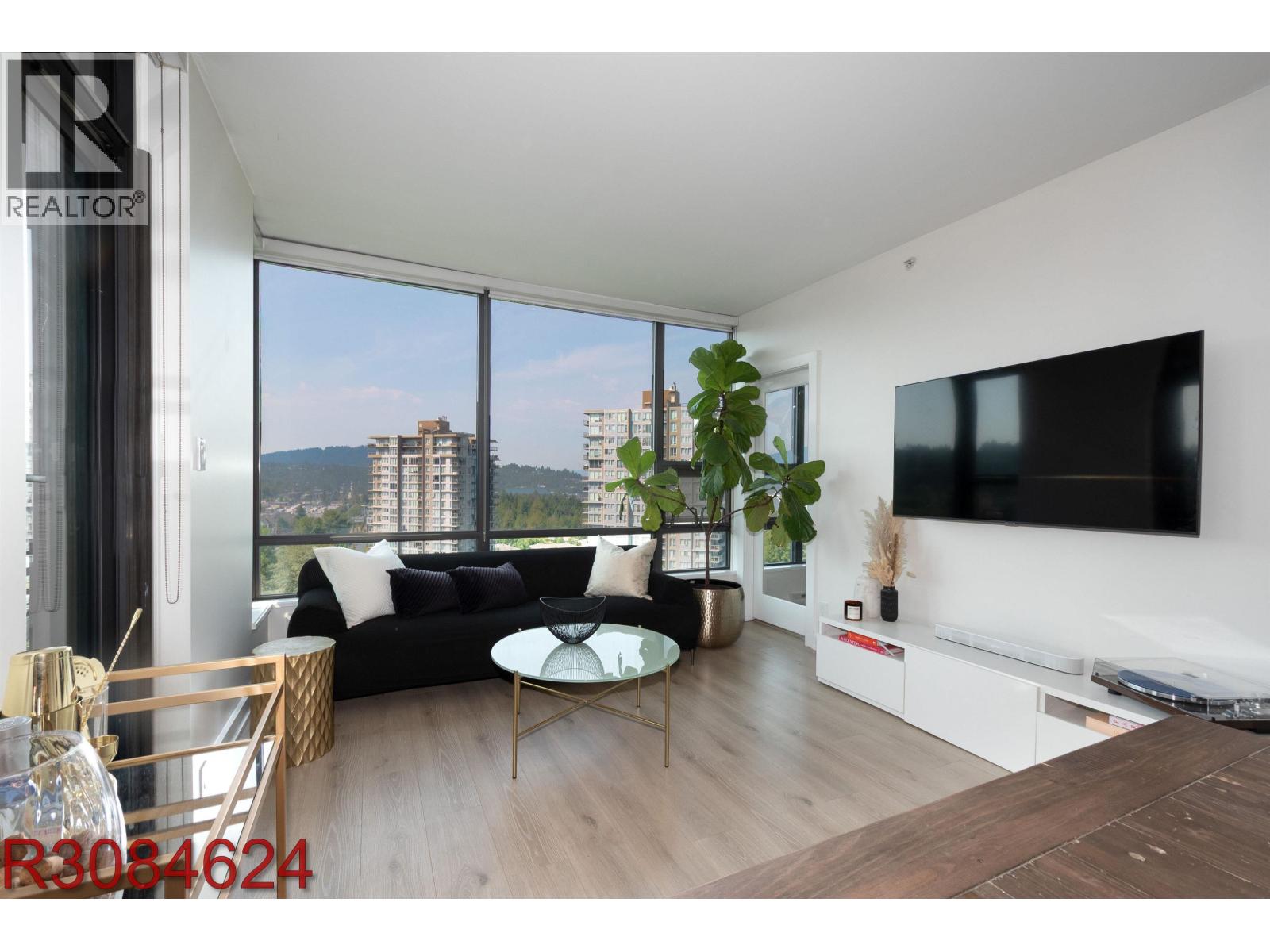 1902 301 CAPILANO ROAD