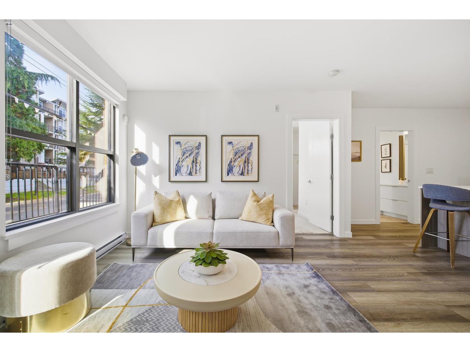 103 20695 EASTLEIGH CRESCENT