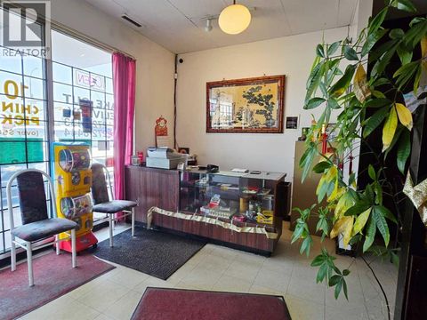 A, 4707 17 Avenue SE Calgary AB T2A0T9