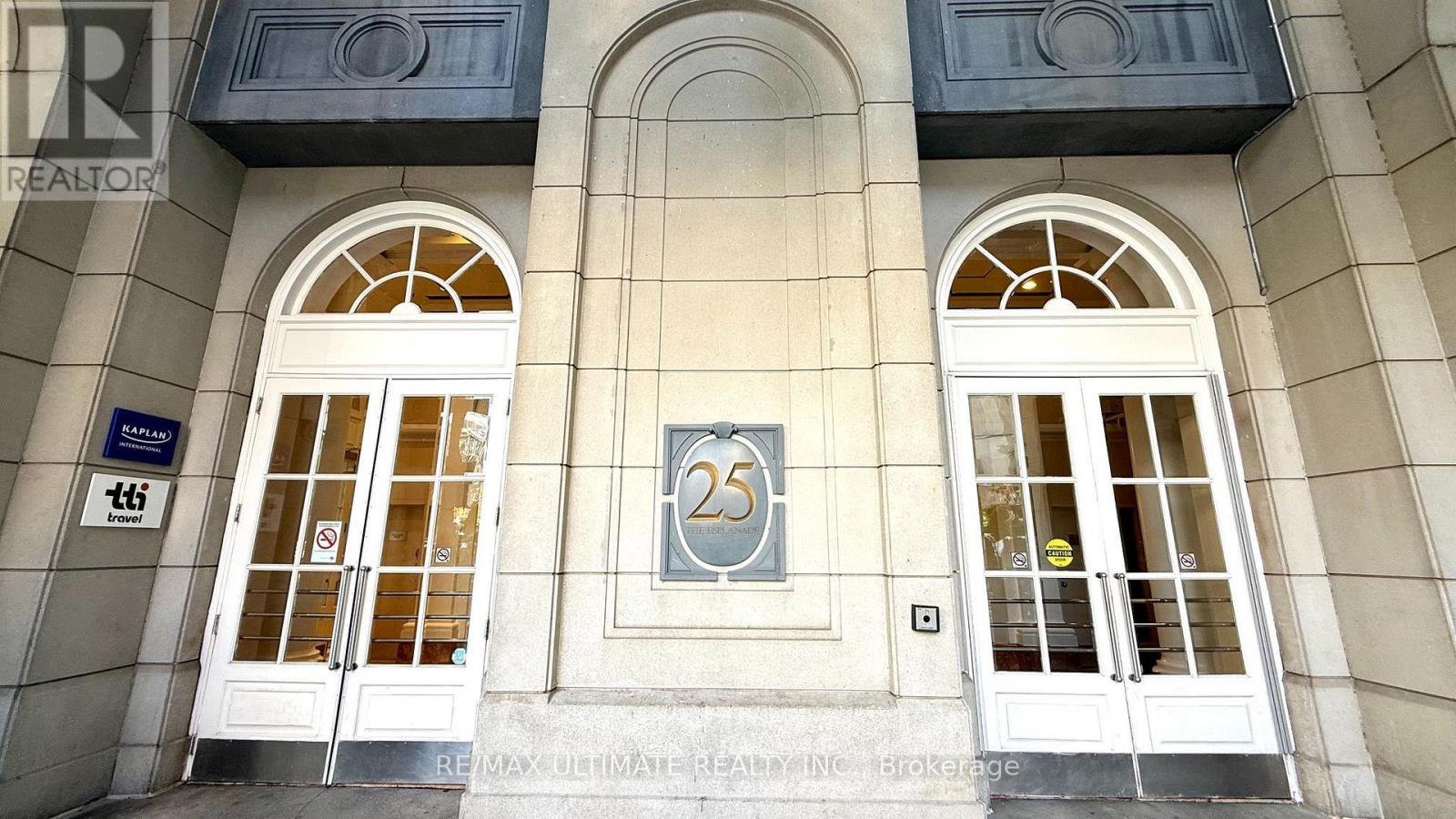913 - 25 THE ESPLANADE