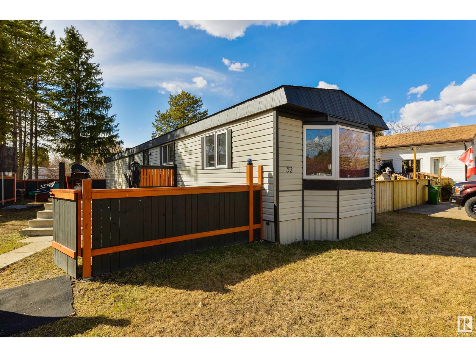 52 Maple Ridge DR NW