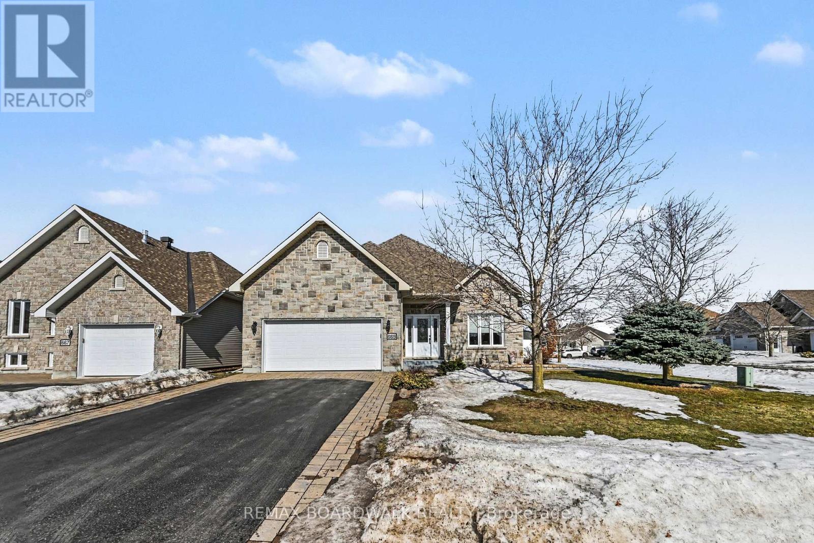 669 DES EPINETTES PLACE