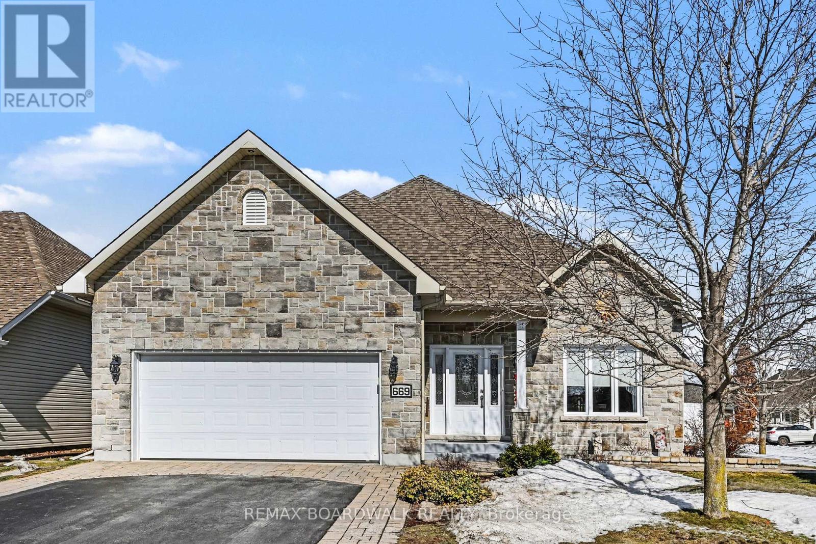 669 DES EPINETTES PLACE