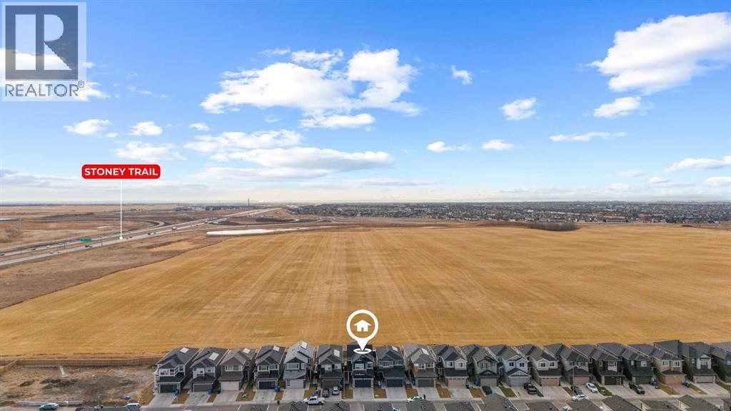 437 Corner Meadows Way NE