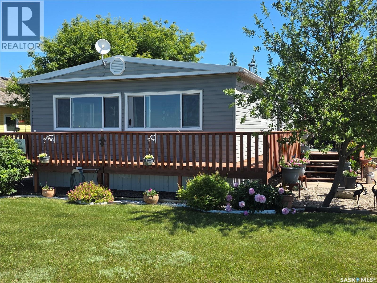 Photo 1 of 42 — 15 James BAY, Last Mountain Lake, SK S0G4L0
