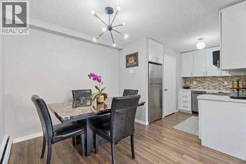137, 3809 45 Street SW Calgary AB T3E3H4