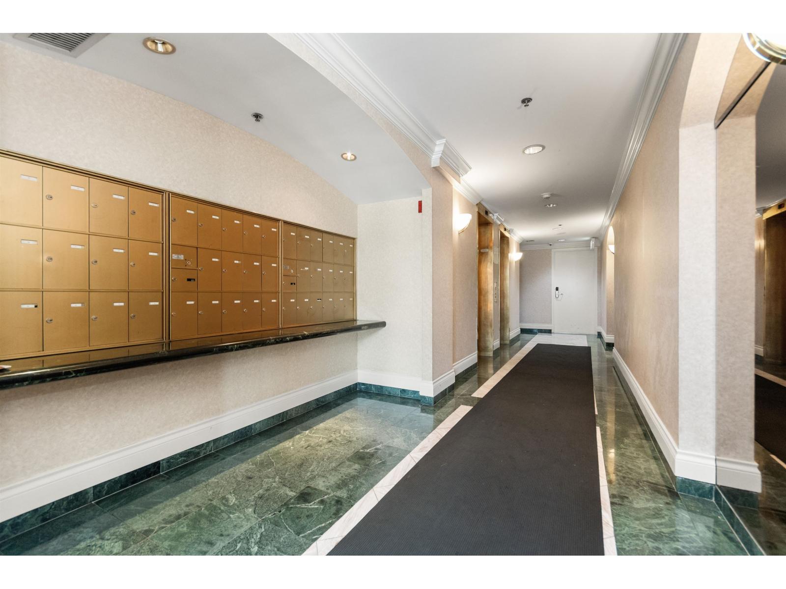 501 32330 SOUTH FRASER WAY