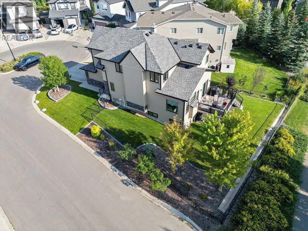 41 Drake Landing Crescent