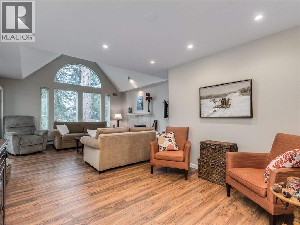 304 1675 AUGUSTA AVENUE