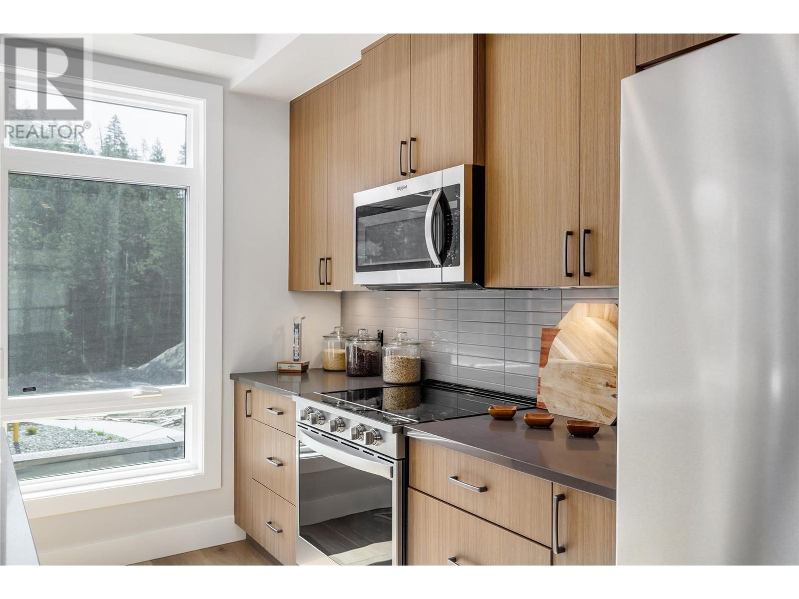 3425 Hilltown Drive Unit# 5