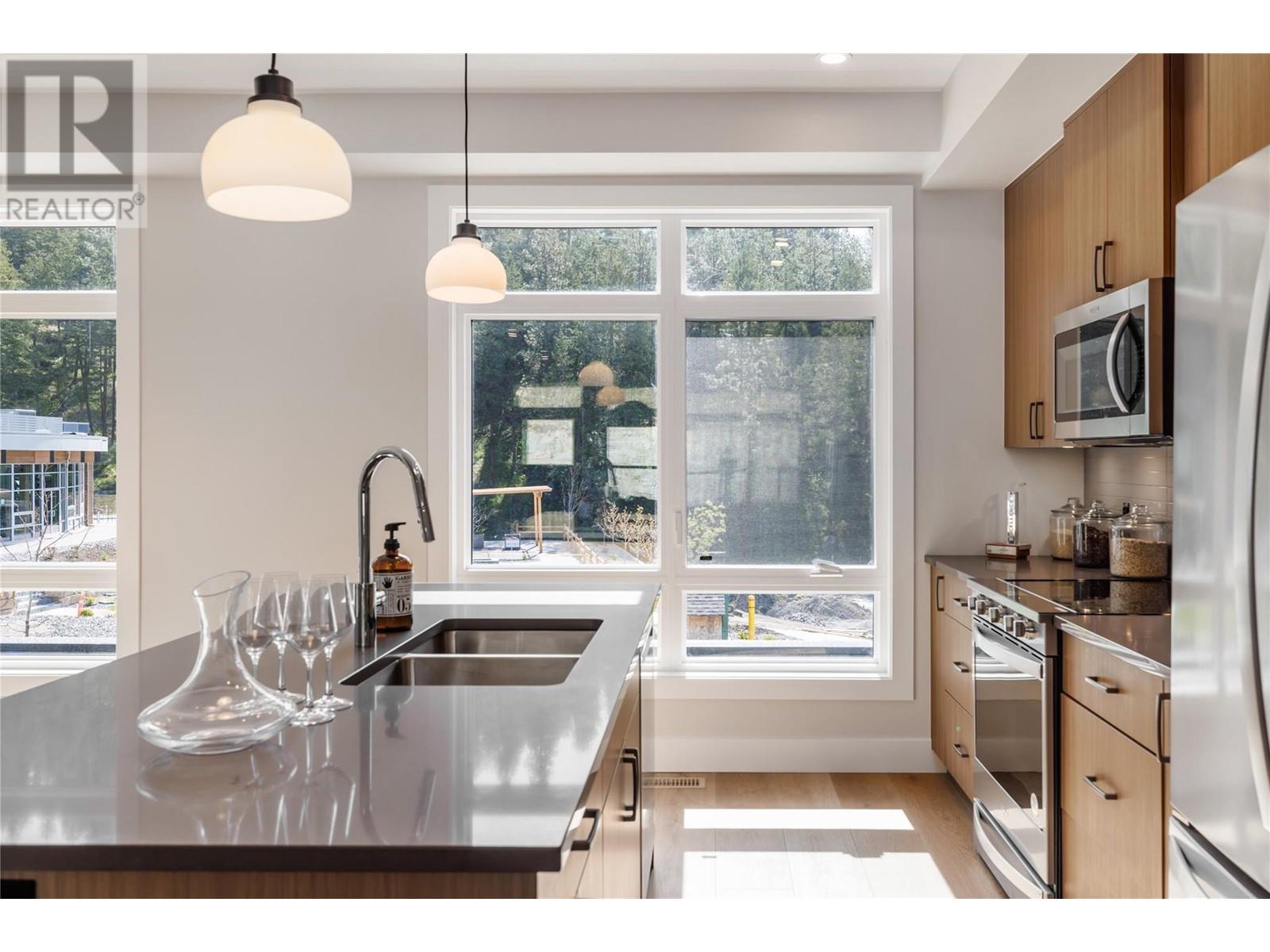3425 Hilltown Drive Unit# 5