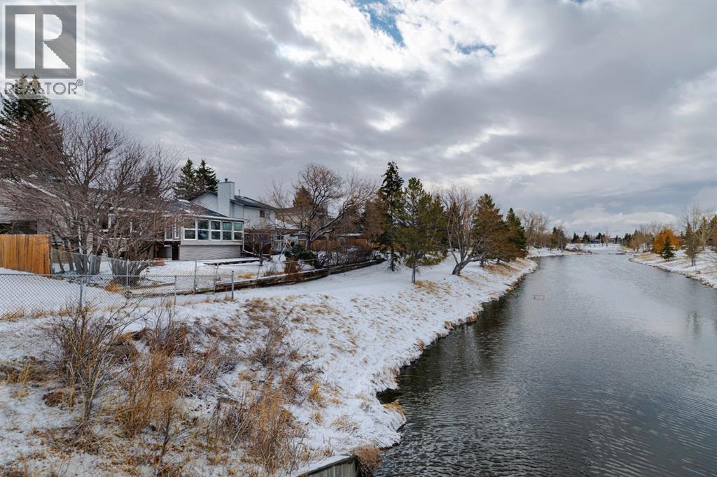 38 Sundance Place SE