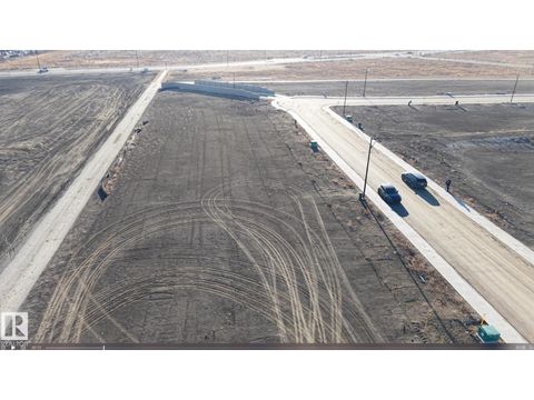 18635 130 ST NW Edmonton AB T6V0N3