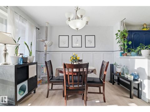 #62 2505 42 ST NW Edmonton AB T6L7G8