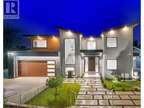 4399 HIGHLAND BOULEVARD North Vancouver BC V7R2Z8