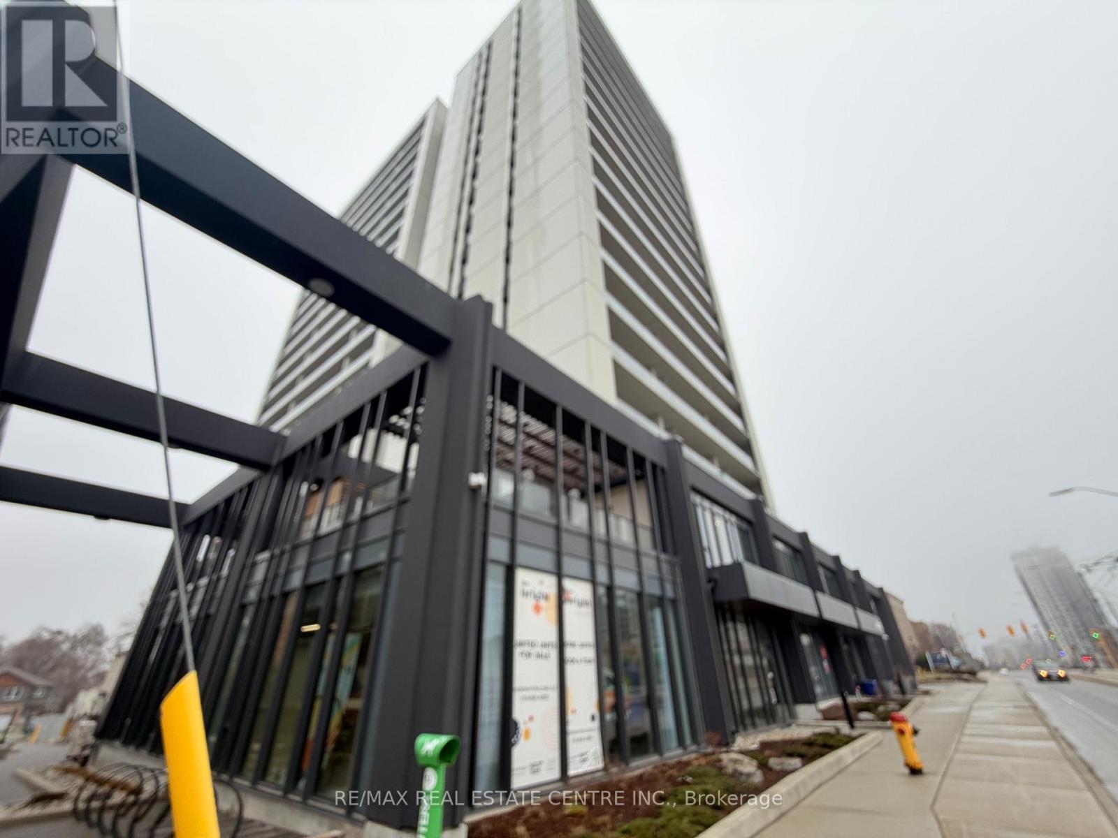 301 - 741 KING STREET W