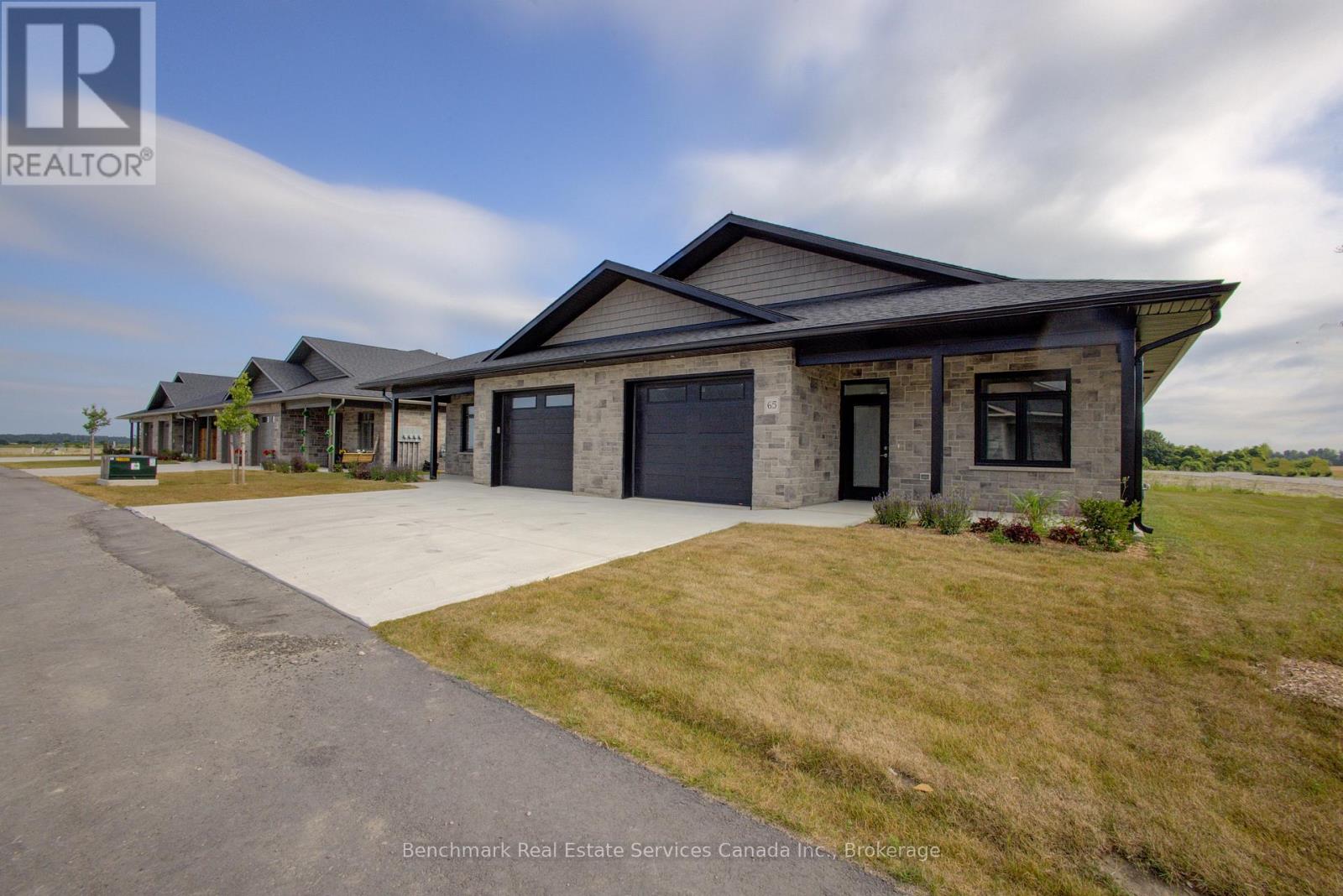 65 CAVALIER CRESCENT