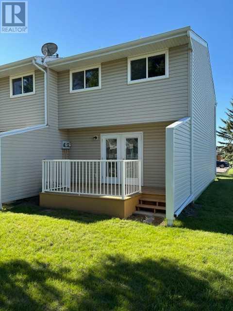 65, 55 Lemoyne Crescent W