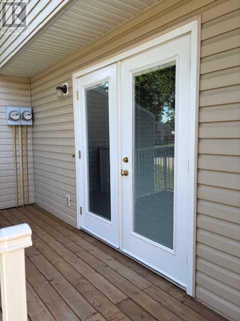 65, 55 Lemoyne Crescent W