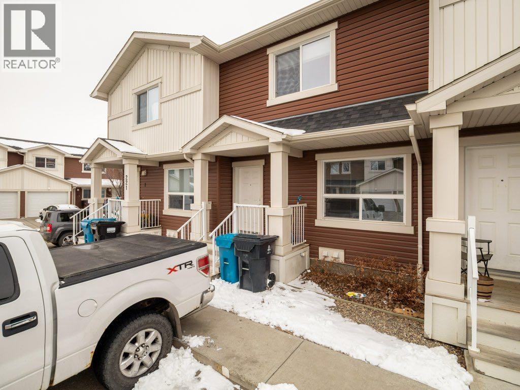 2, 221 Silkstone Road W