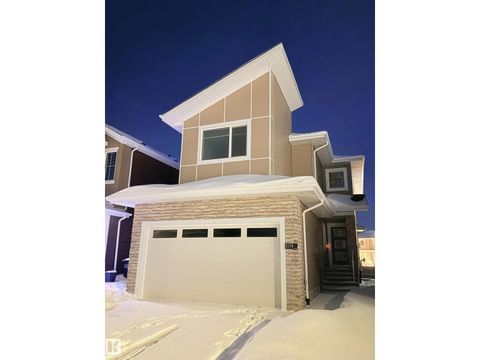 3174 Magpie Way NW NW Edmonton AB T5S0K9